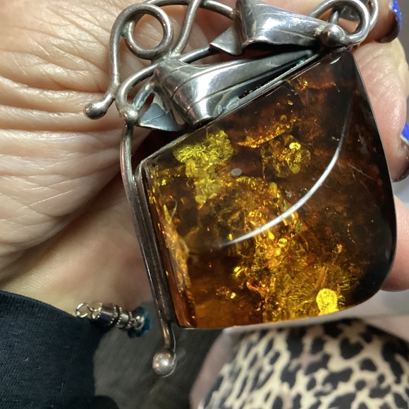 Vintage Amber  Sterling Silver Pendant/Chain  HUGE. I MEAN HUGE. STUNNING - Picture 6 of 14